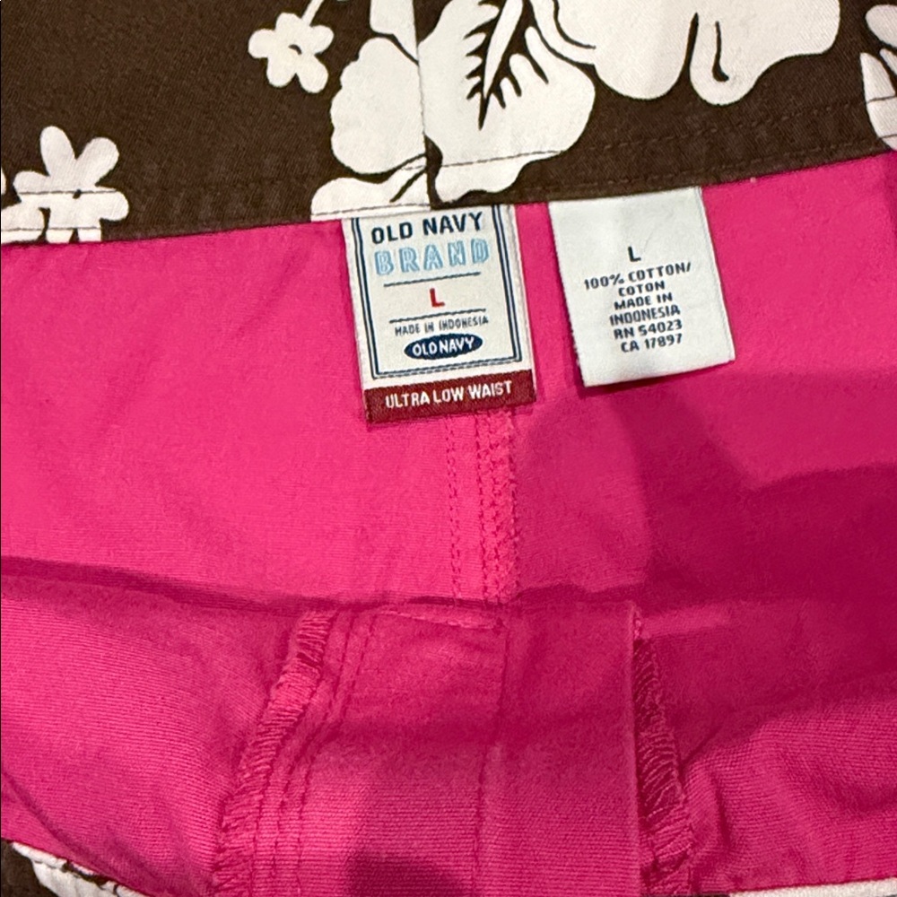 Old Navy Hot Pink Women's Board Shorts - Picture 3 of 6